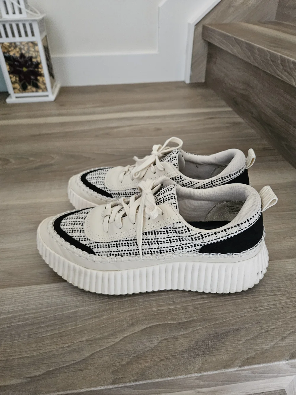 Dolce Vita Cream and Black Platform Sneakers - Picture 2 of 5